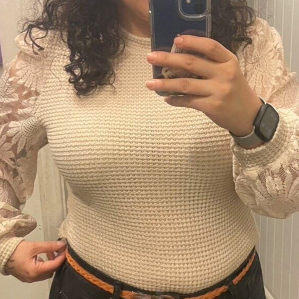 057 Boho Floral Sheer Lace Sleeve Top - Picture 7 of 8